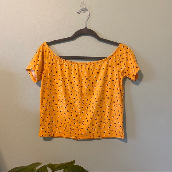 🌸4 for $10🌸 NWOT Ardene Yellow Crop Top - Picture 2 of 4